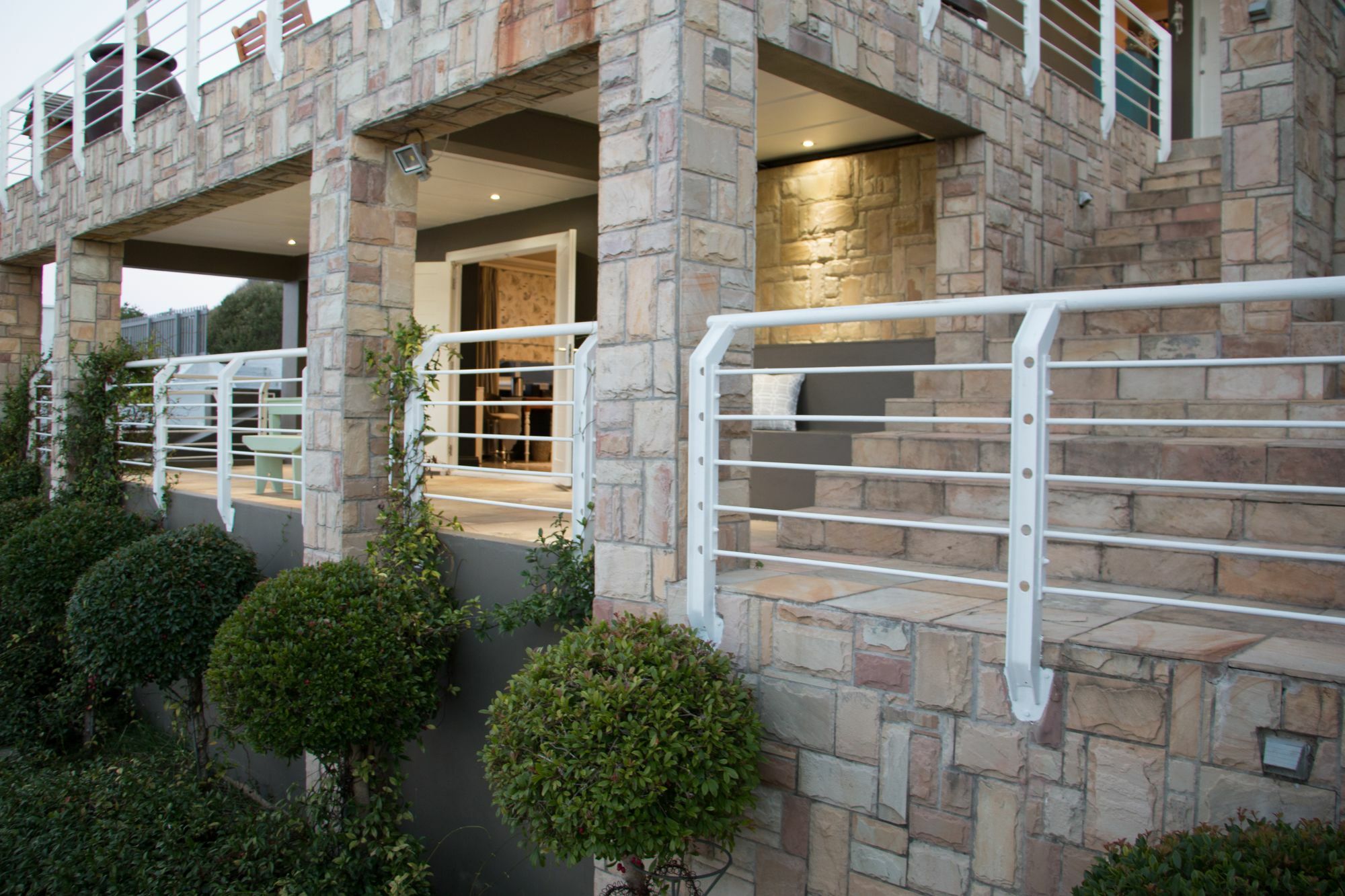 4 On Montagu Accommodation Mossel Bay Eksteriør billede