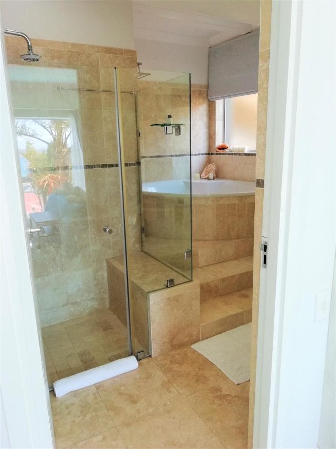 4 On Montagu Accommodation Mossel Bay Eksteriør billede